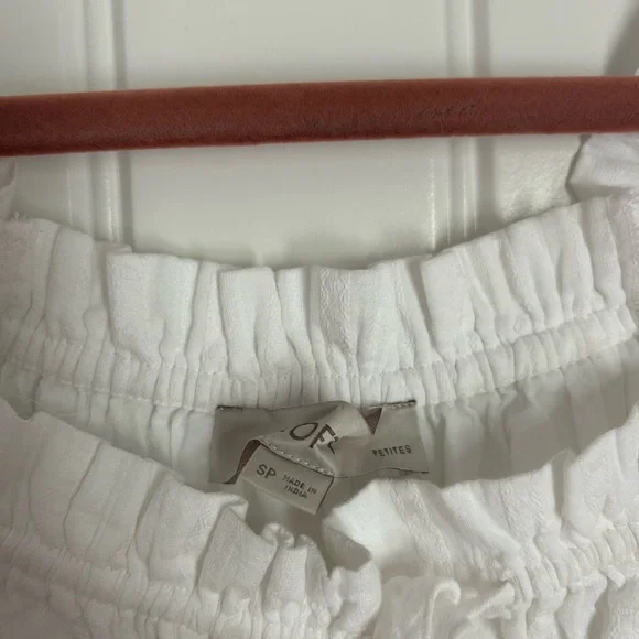 Woman’s White Loft Dress - Picture 2 of 3